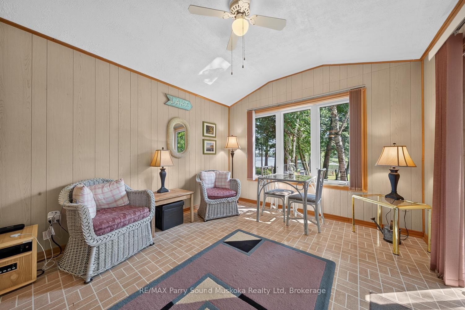 101 Chain of Lakes Road • Seguin, ON photo 18