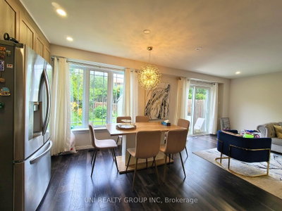 45 GRADY Crescent • Ottawa, ON photo 9