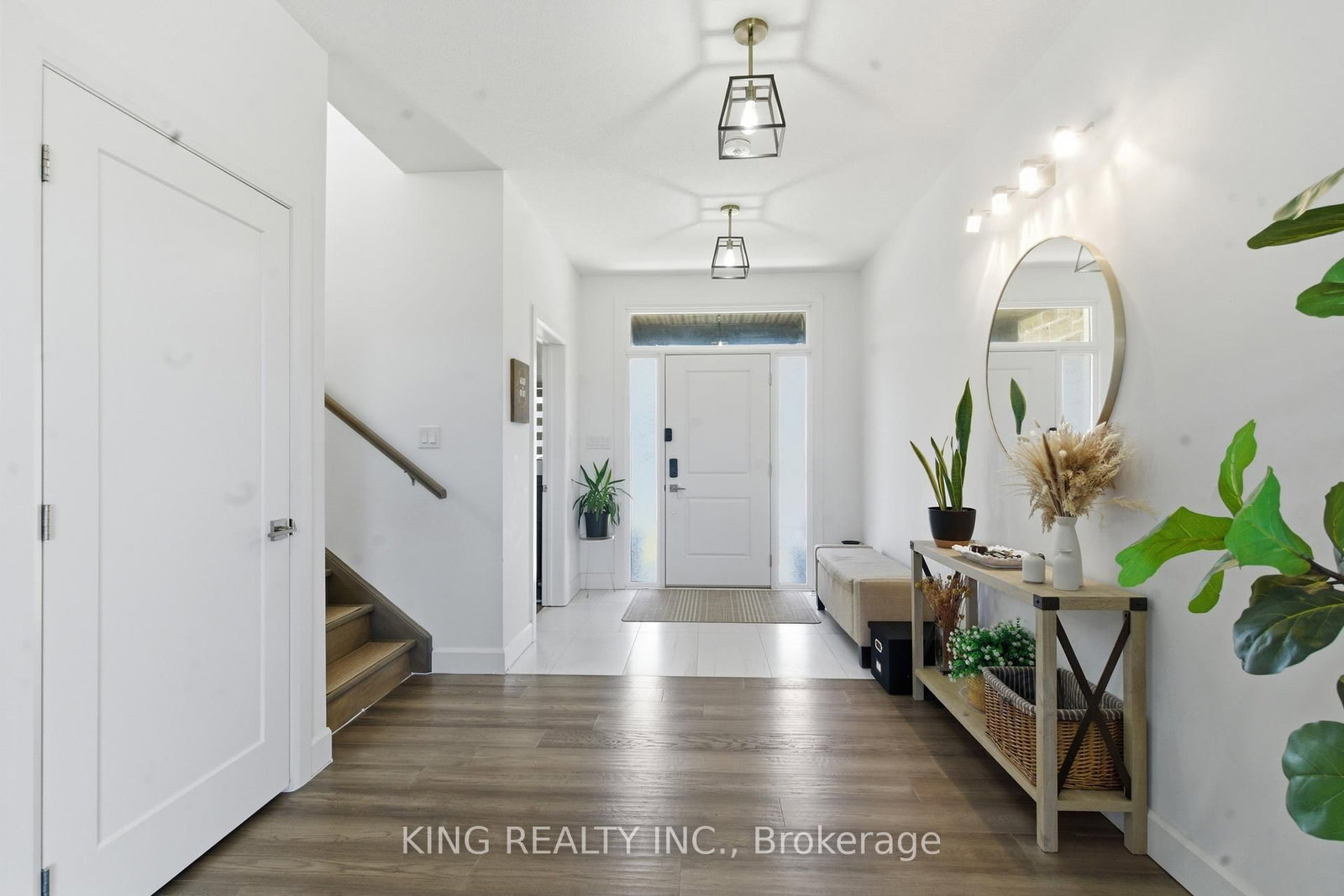 200 BOARDWALK Way, Thames Centre — photo 4