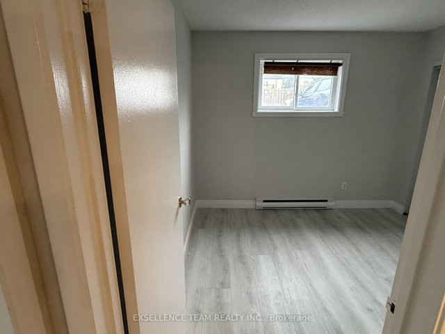 3 - 65 Race Street