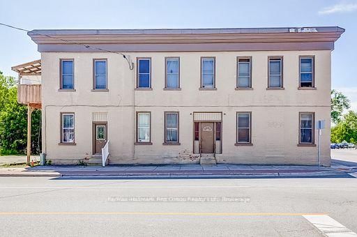 25 King St E photo 2