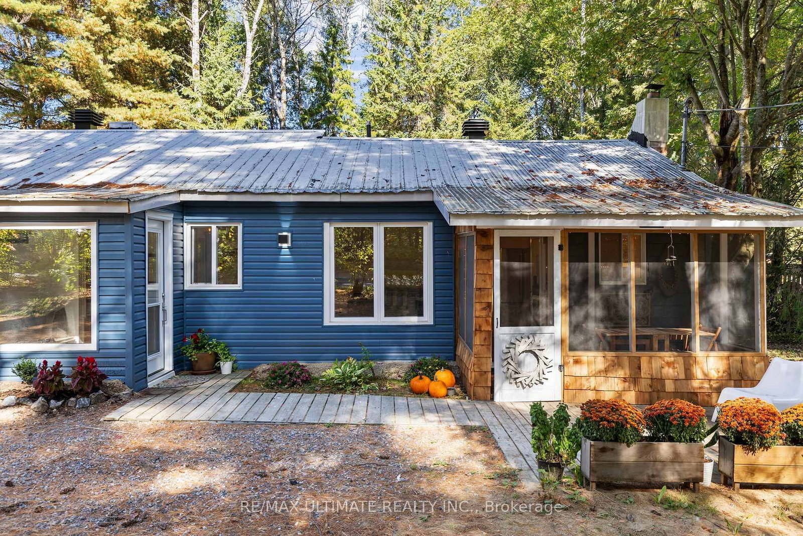 328 Muskoka Rd 10 Road • Huntsville, ON photo 2