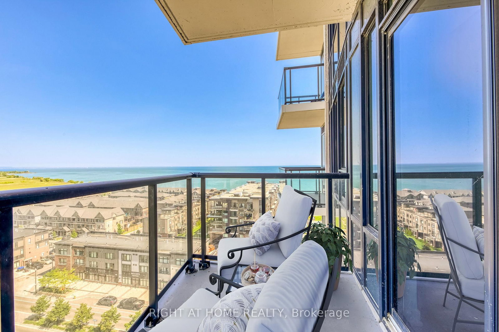 385 Winston Road • #1103 • Grimsby, ON photo 14