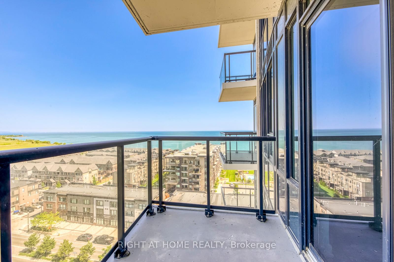 385 Winston Road • #1103 • Grimsby, ON photo 15