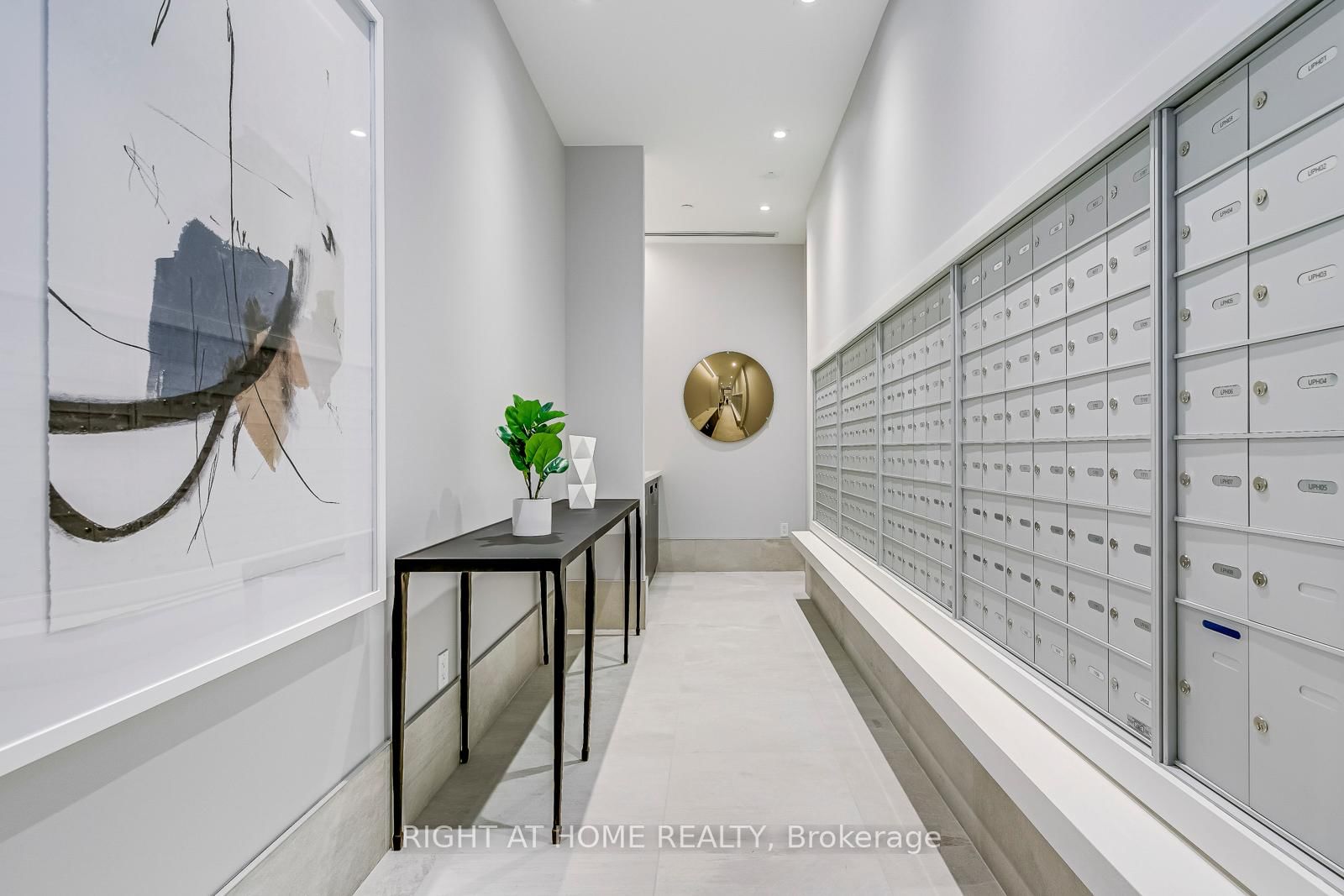 385 Winston Road • #1103 • Grimsby, ON photo 26