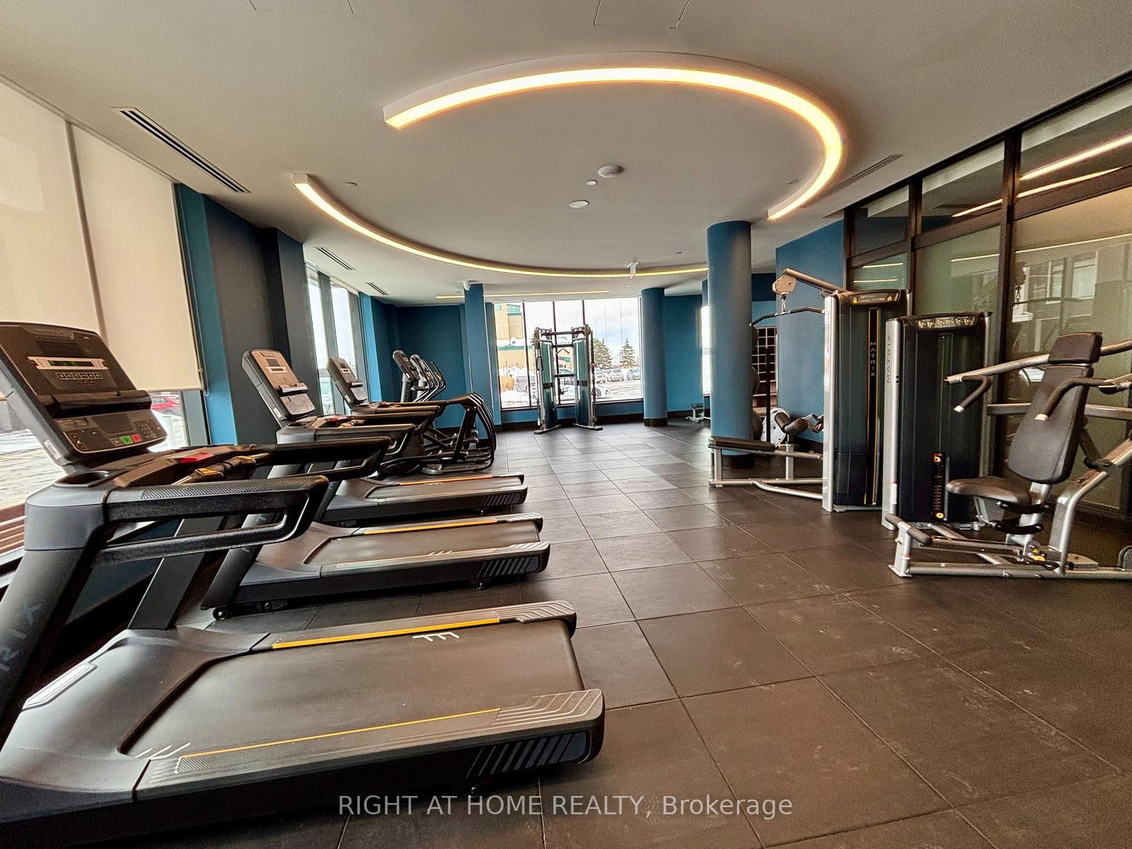 385 Winston Road • #1103 • Grimsby, ON photo 31