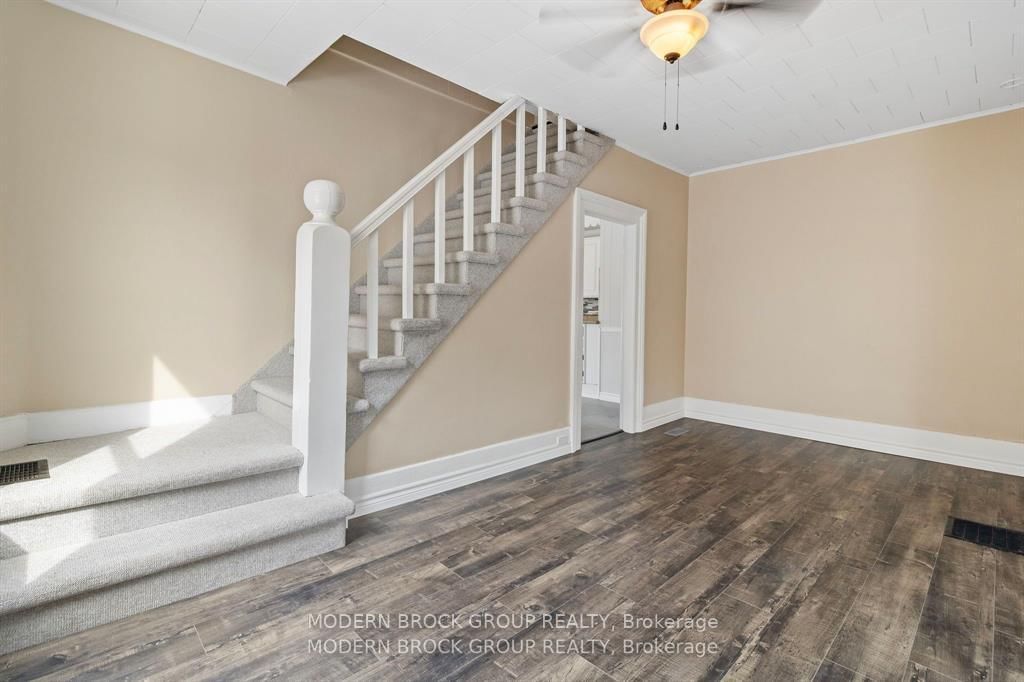 96 Brock Street • Brockville, ON photo 10