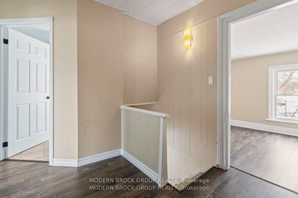 96 Brock Street • Brockville, ON photo 21