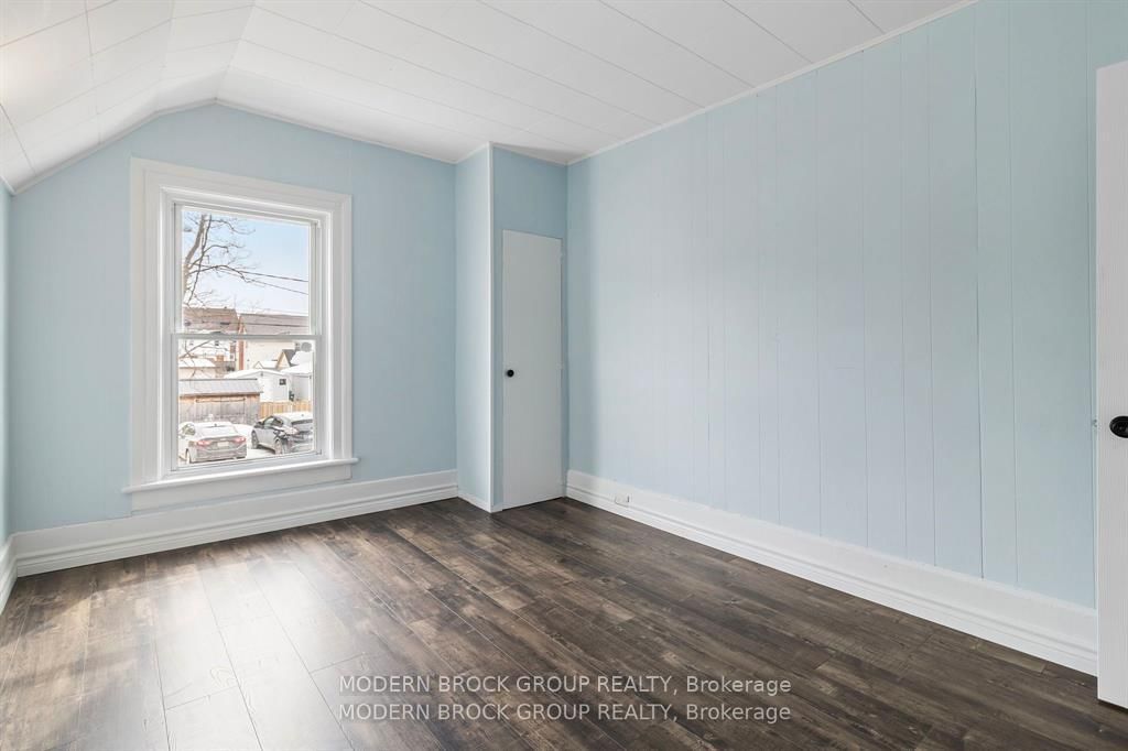 96 Brock Street • Brockville, ON photo 25