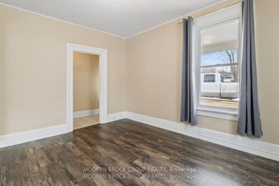 96 Brock Street • Brockville, ON photo 9