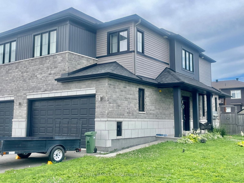 home for lease on 125 Jardiniere Street
