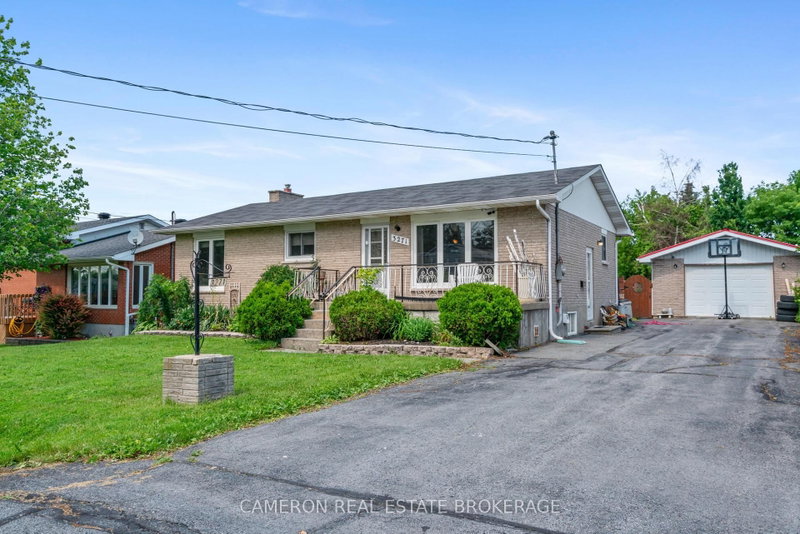 3271 Bruce Street