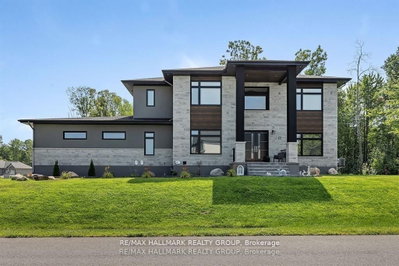 595 Shoreway Drive