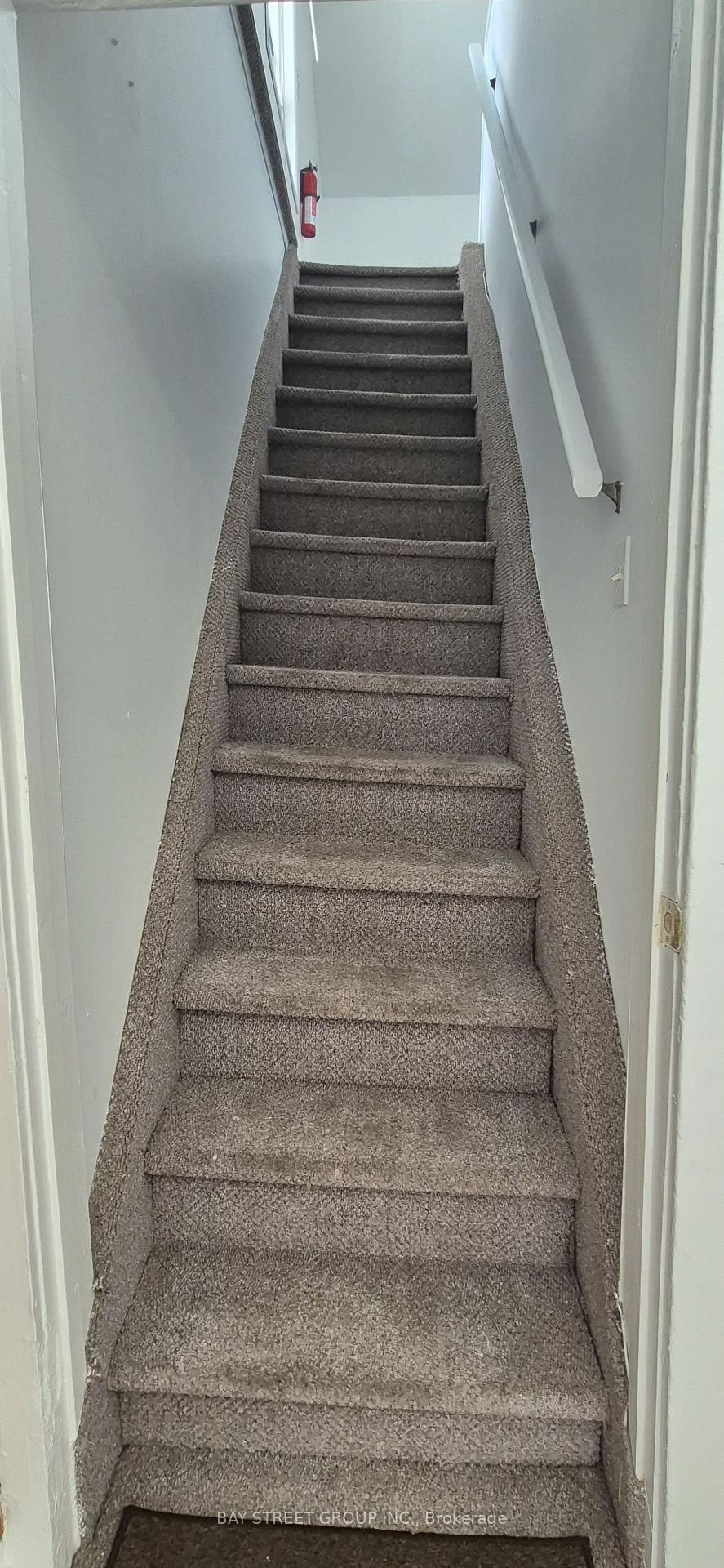 125 Broadway Avenue • Hamilton, ON photo 14