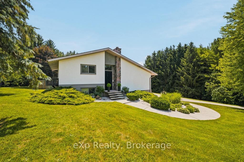 40481 HOWICK-TURNBERRY Road • Morris Turnberry, ON photo 1