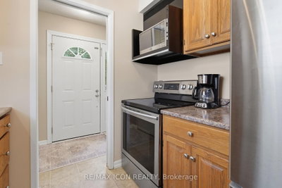 107 Rosamond Crescent — photo 6