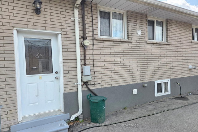 Bsmt - 161 Mohawk Road W
