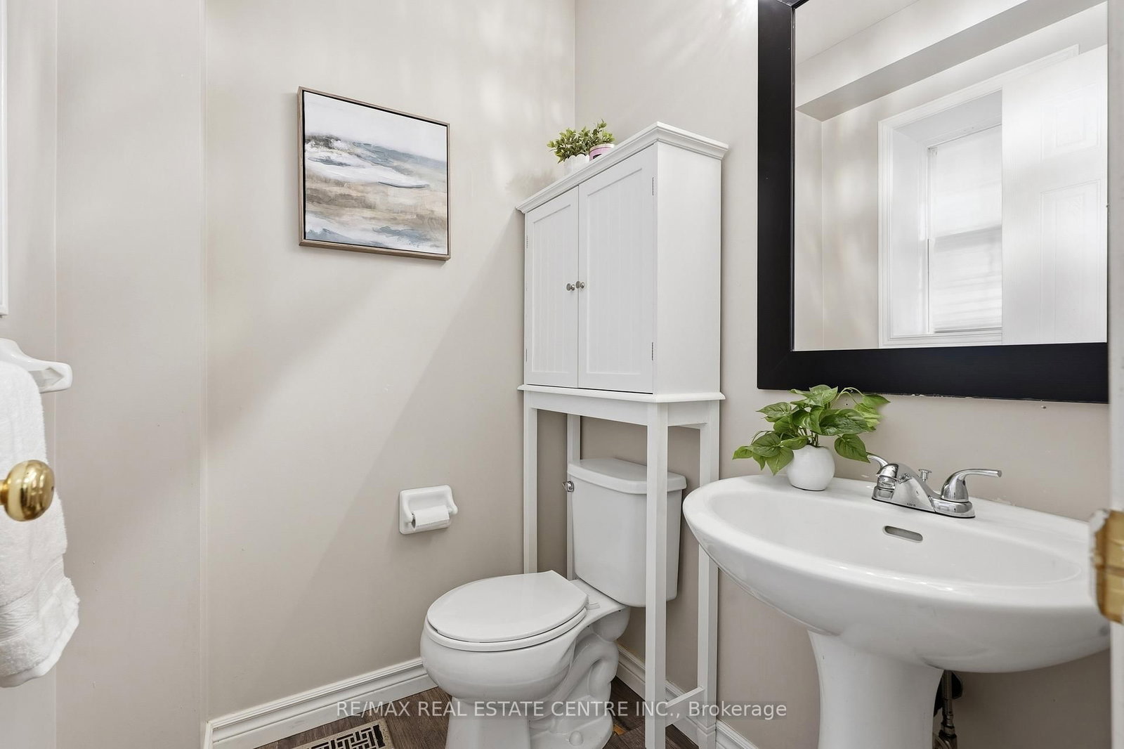128 Houghton Street • Cambridge, ON photo 20