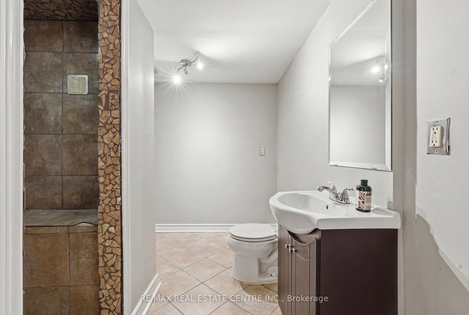 128 Houghton Street • Cambridge, ON photo 35