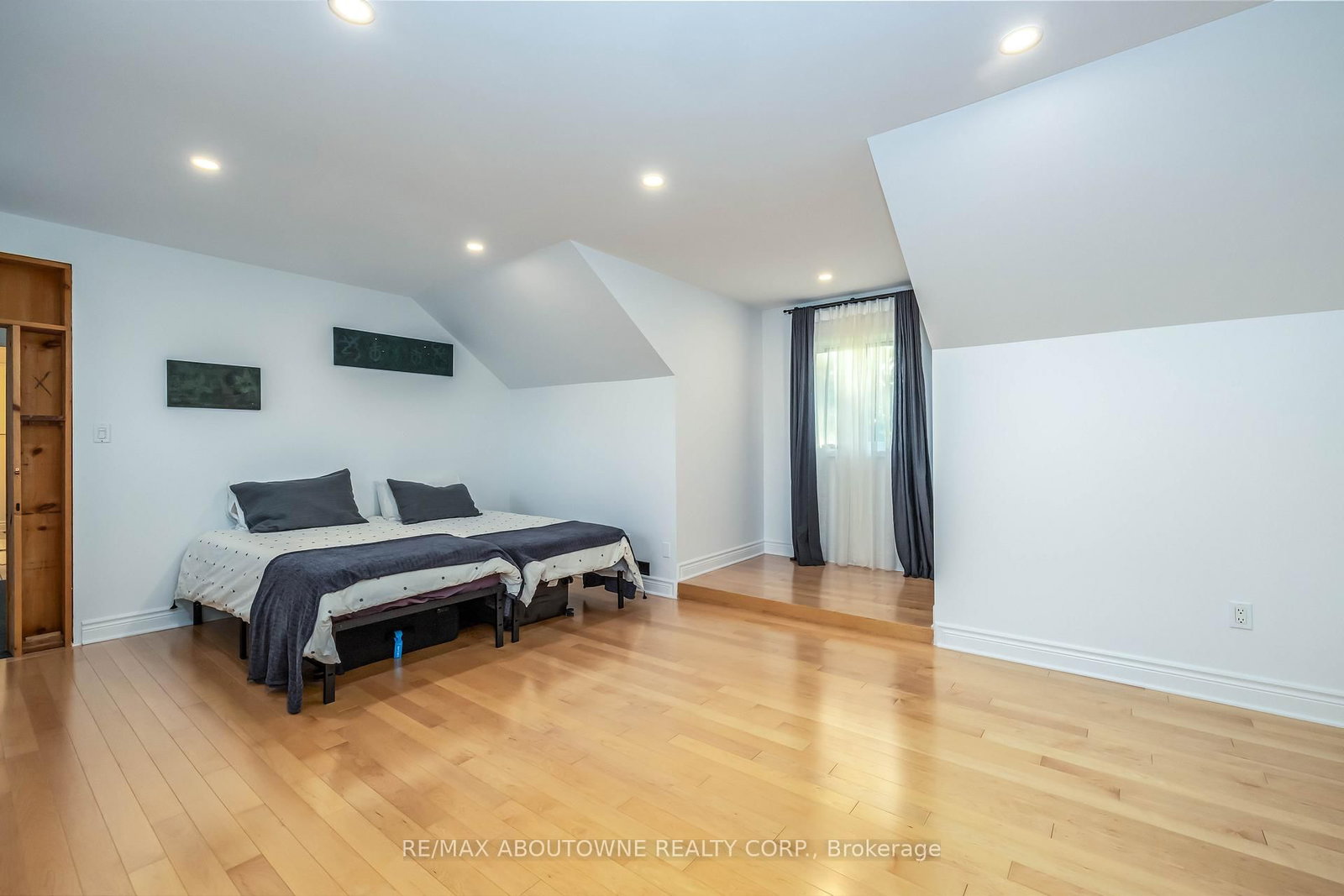 3276 Governors Road • Hamilton, ON photo 36