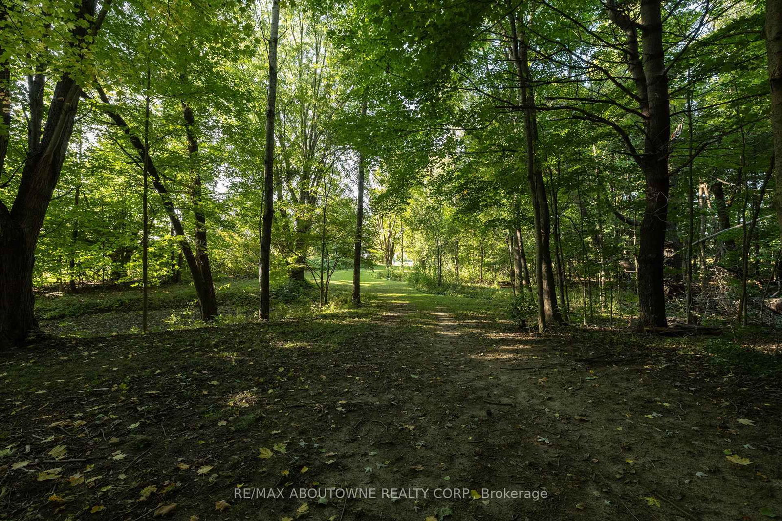 3276 Governors Road • Hamilton, ON photo 49