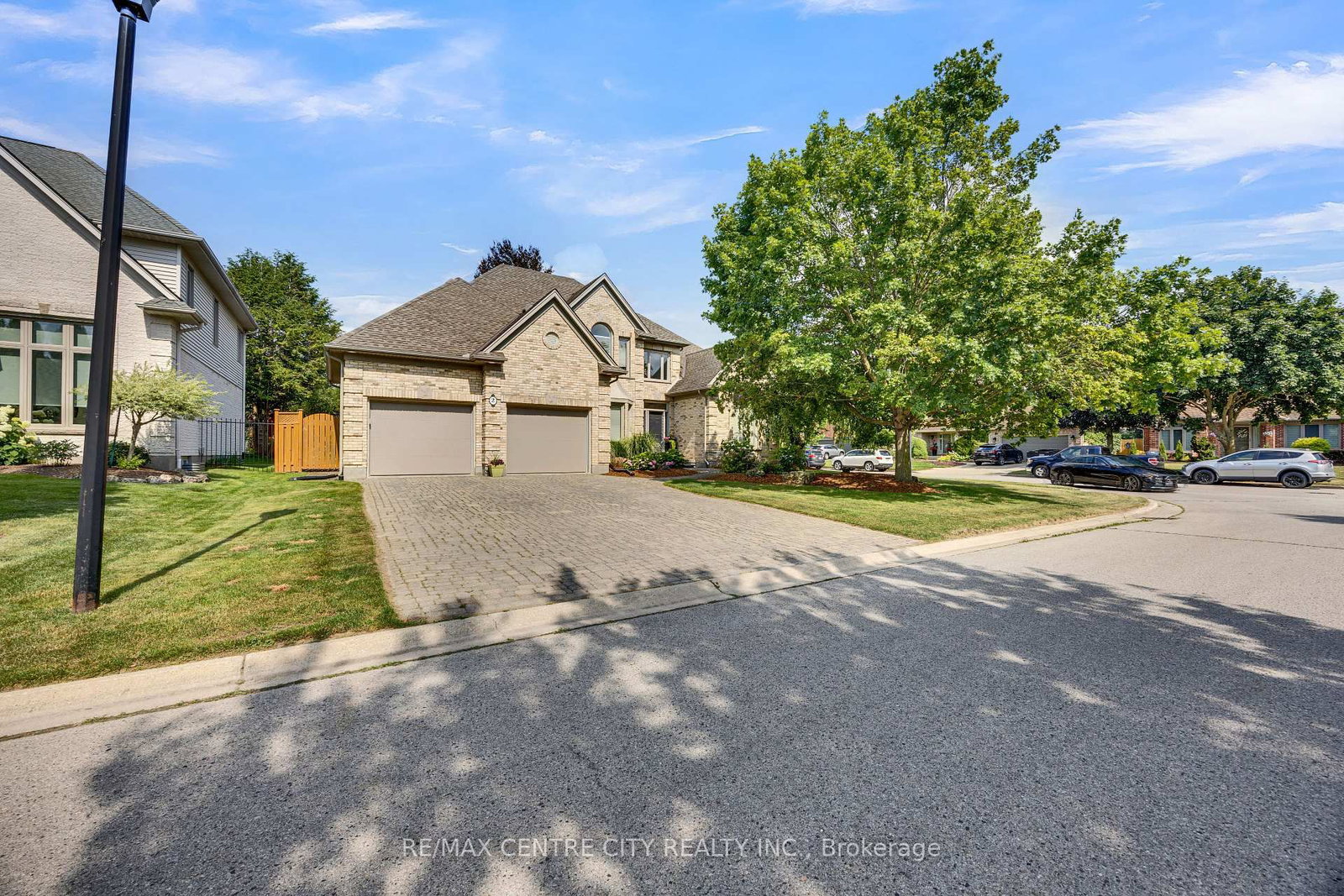 2 HAVENWOOD Way, London North