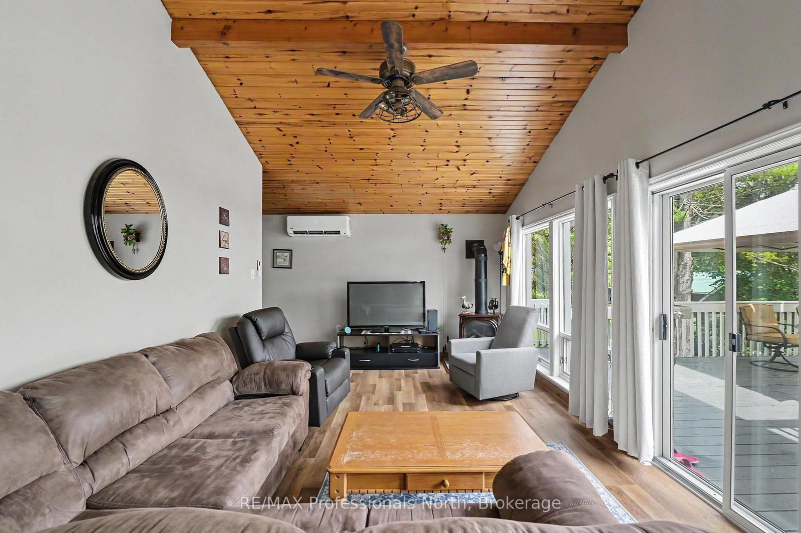 1034 Ablett Court • Algonquin Highlands, ON photo 12