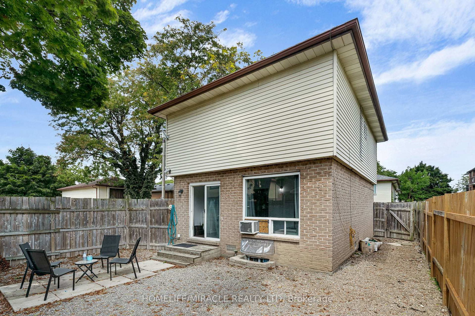 1180 Heathfield Court • Windsor, ON photo 21