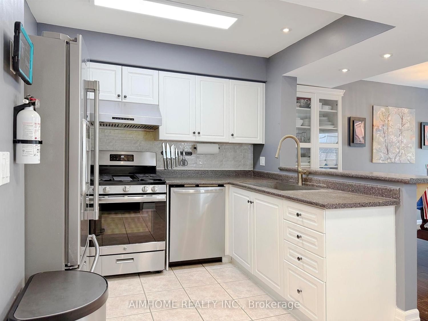 11 Kearney Street • Guelph, ON photo 6