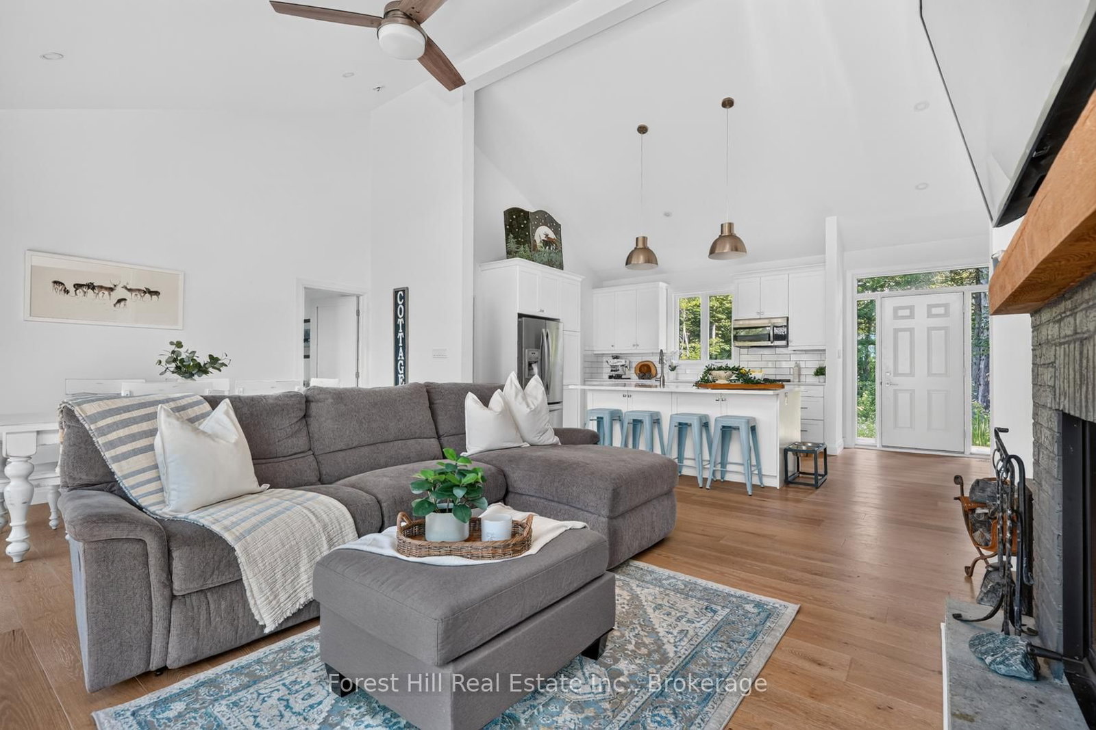 1065 Pine Lane S • Lake of Bays, ON photo 13