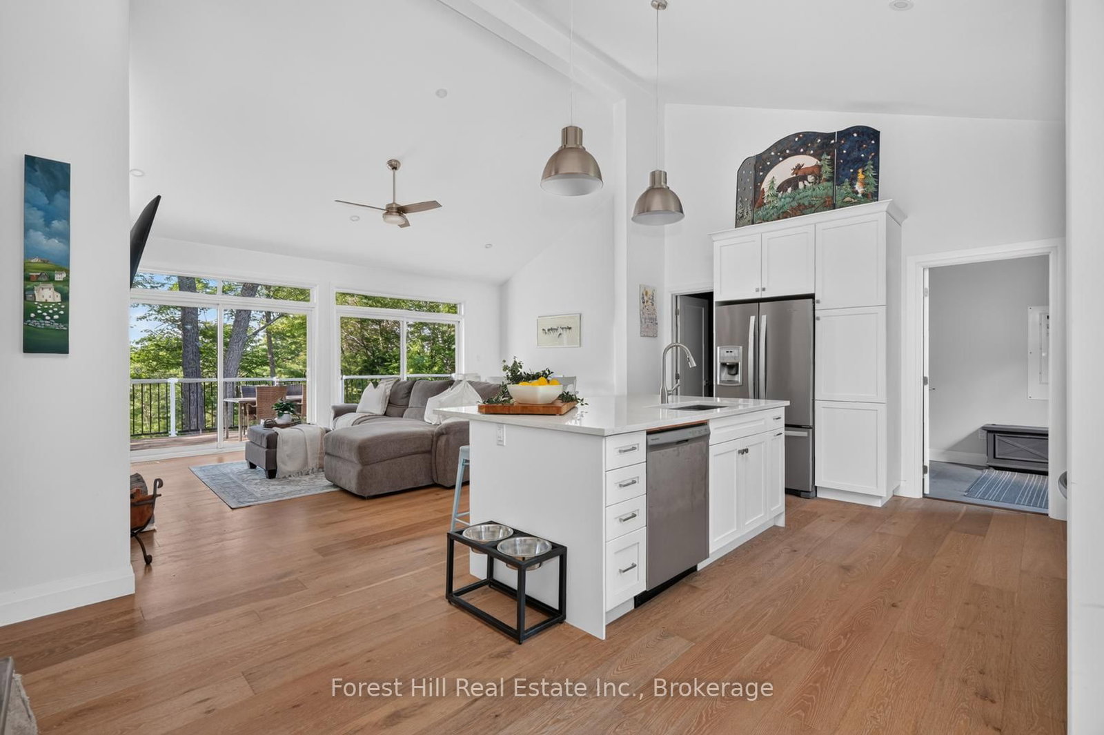 1065 Pine Lane S • Lake of Bays, ON photo 9
