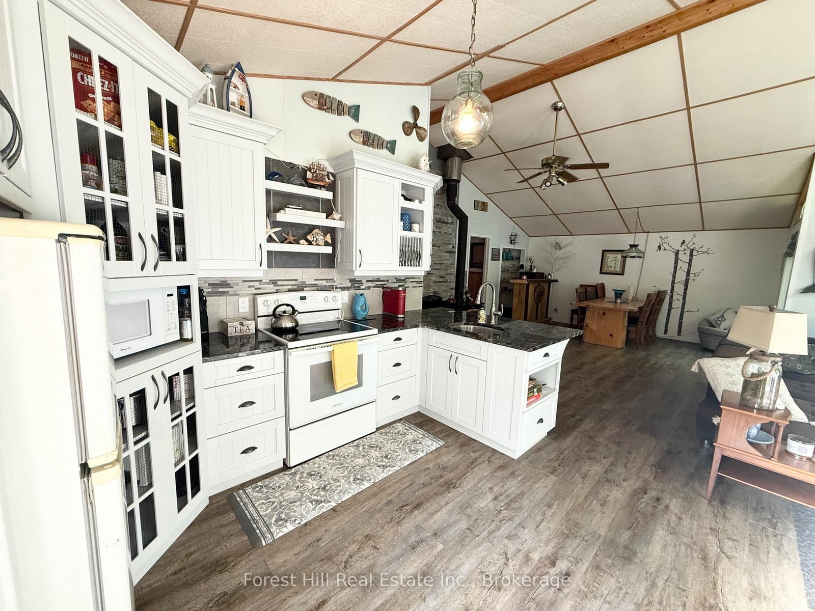 935 Limberlost Point Road • Parry Sound Remote Area, ON photo 22
