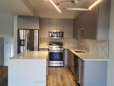 Unit 44 — 3380 Singleton Avenue — photo 4
