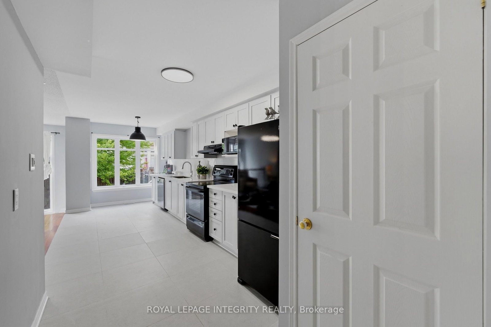 160 DEERCROFT Avenue • Ottawa, ON photo 14
