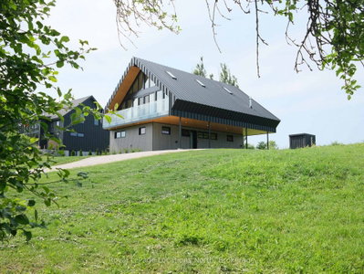 111 Slabtown Road • Blue Mountains, ON photo 2