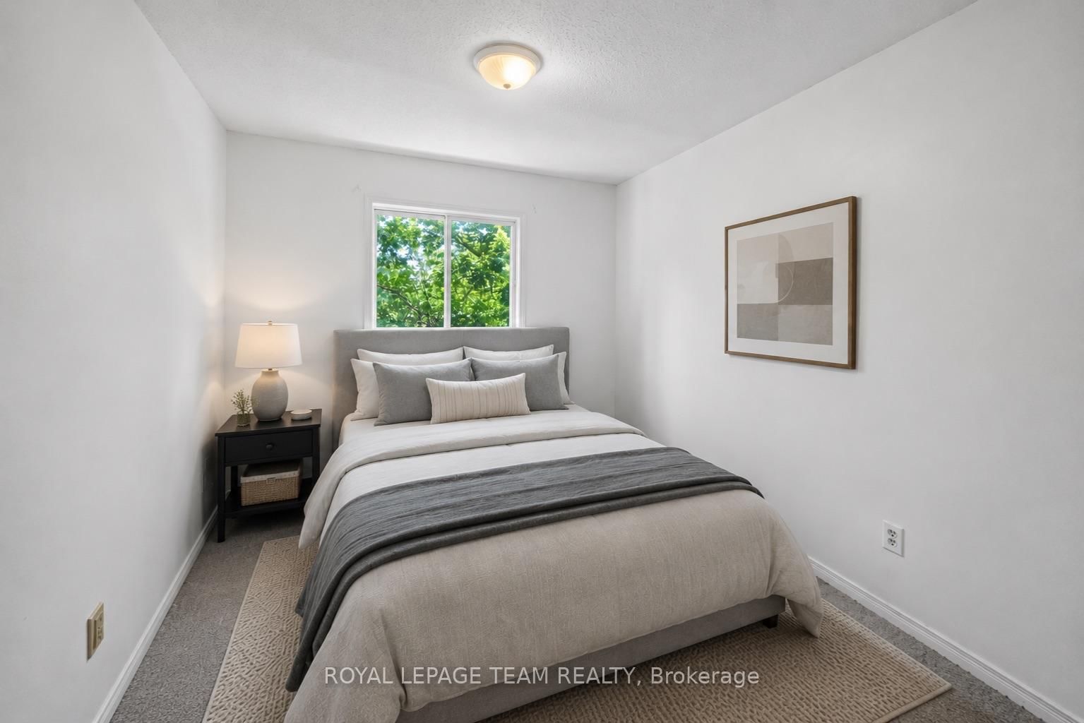 1991 Banff Avenue • Ottawa, ON photo 39