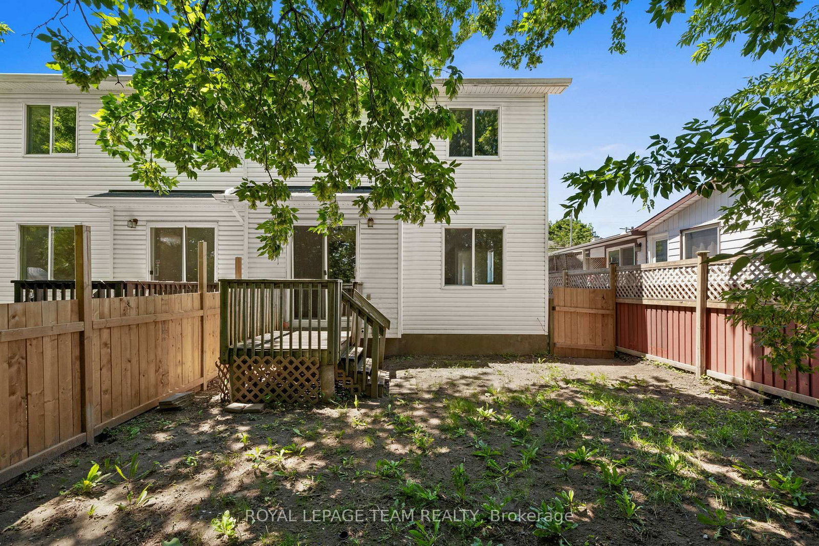 1991 Banff Avenue • Ottawa, ON photo 45