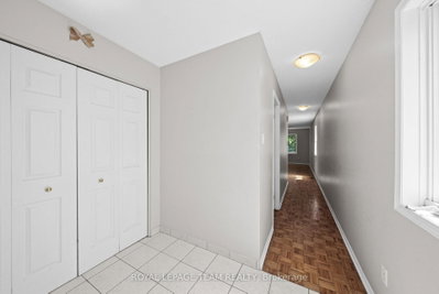1991 Banff Avenue • Ottawa, ON photo 8