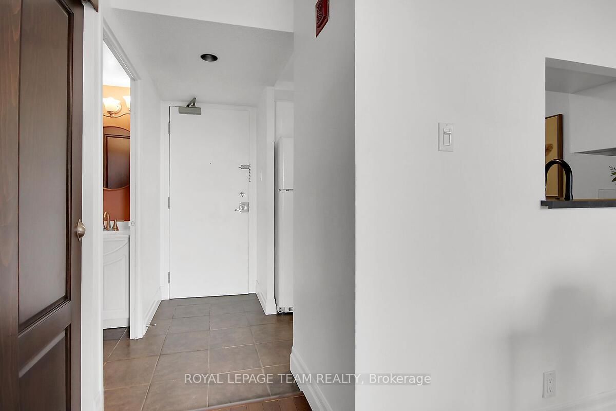 35 Holland Avenue • #608 • Ottawa, ON photo 4
