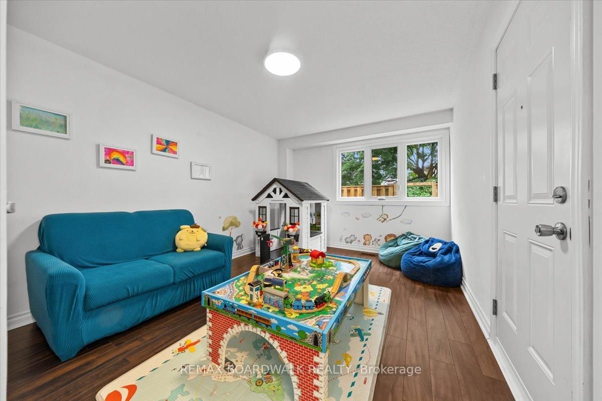 2126 Eric Crescent • #18 • Ottawa, ON photo 23