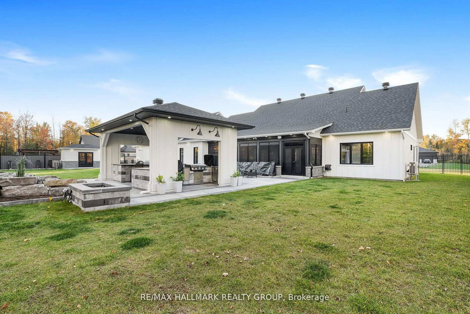 55 De La Seignerie Estates E • Champlain, ON photo 13