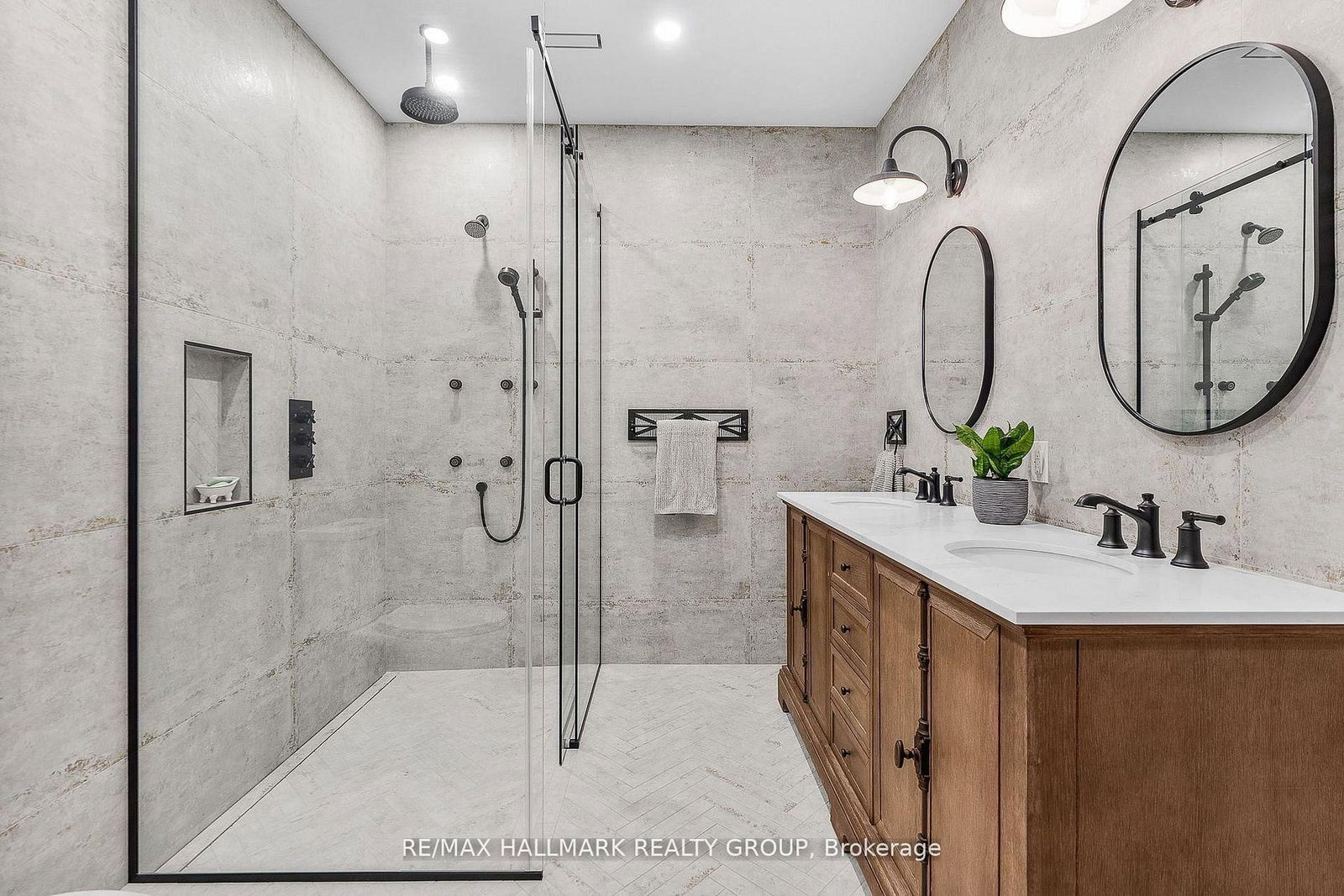 55 De La Seignerie Estates E • Champlain, ON photo 34