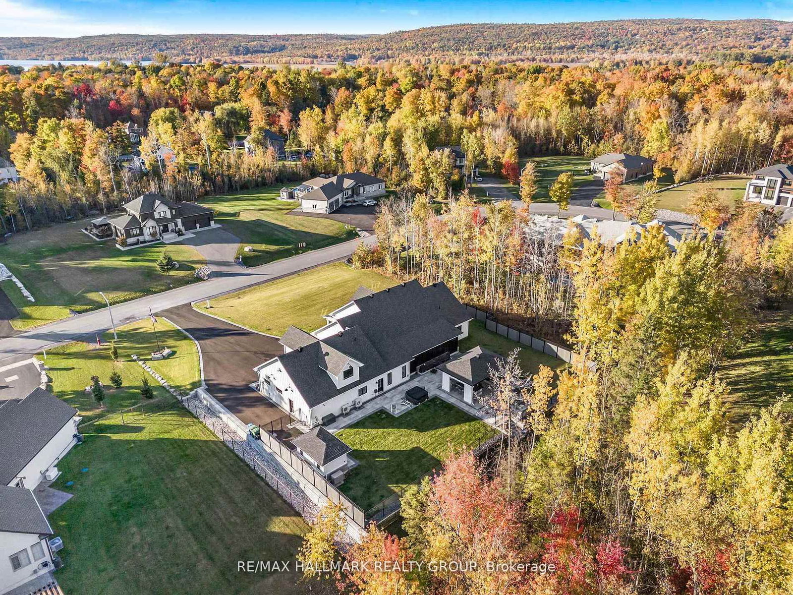 55 De La Seignerie Estates E • Champlain, ON photo 8