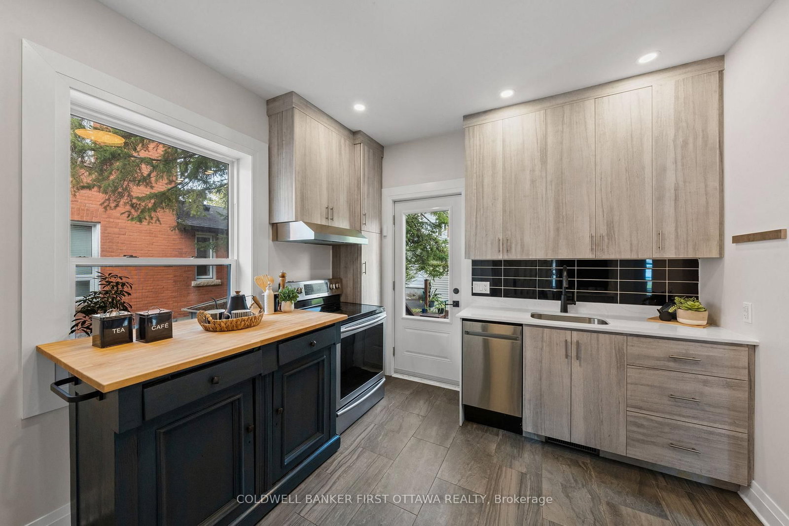 25 Clegg Street • Ottawa, ON photo 7