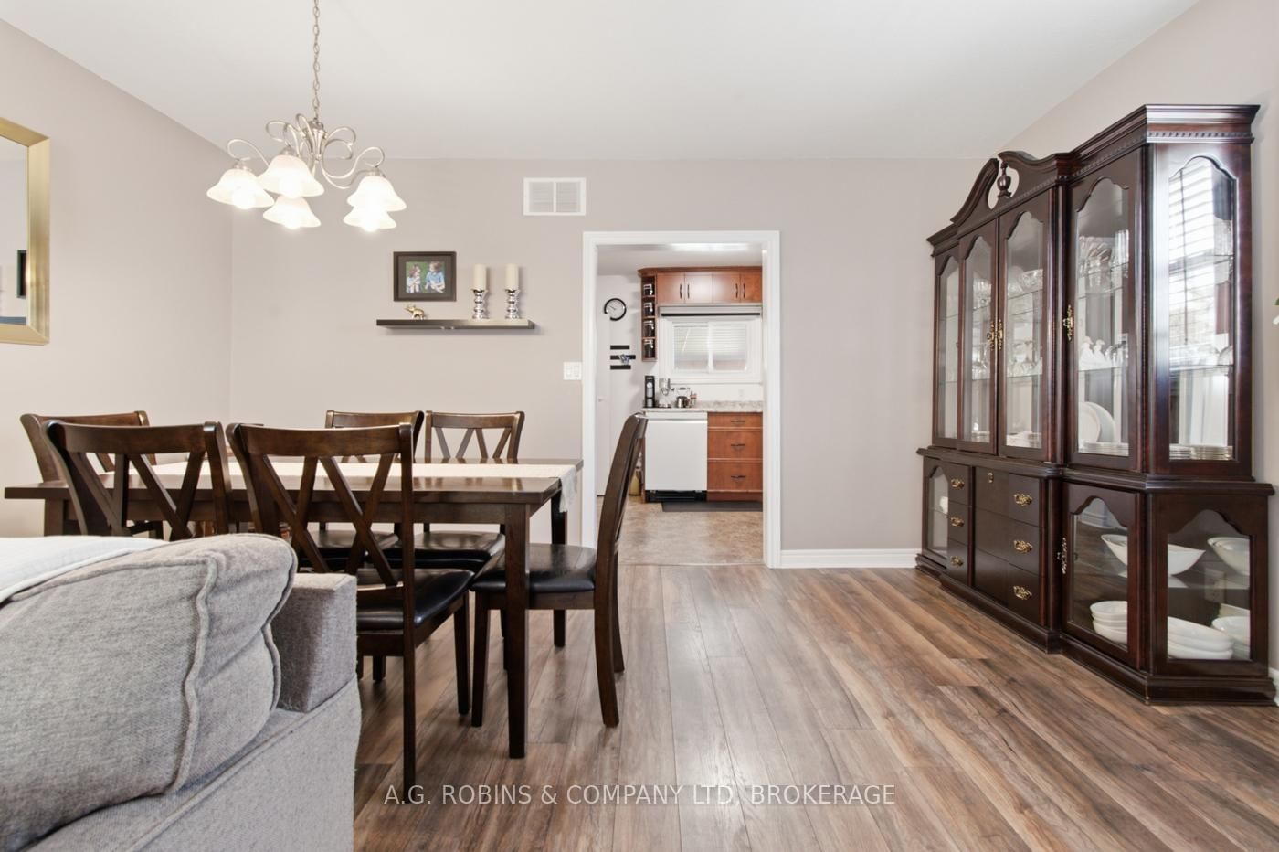 4 Clifford Avenue • Welland, ON photo 11