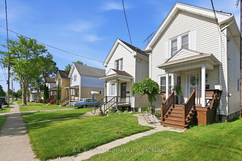 4 Clifford Avenue