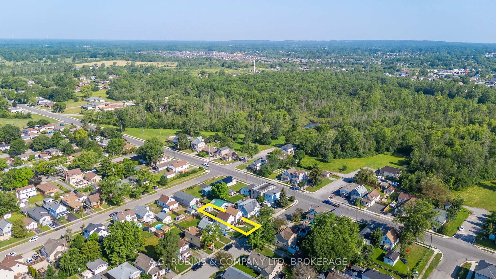 4 Clifford Avenue • Welland, ON photo 34