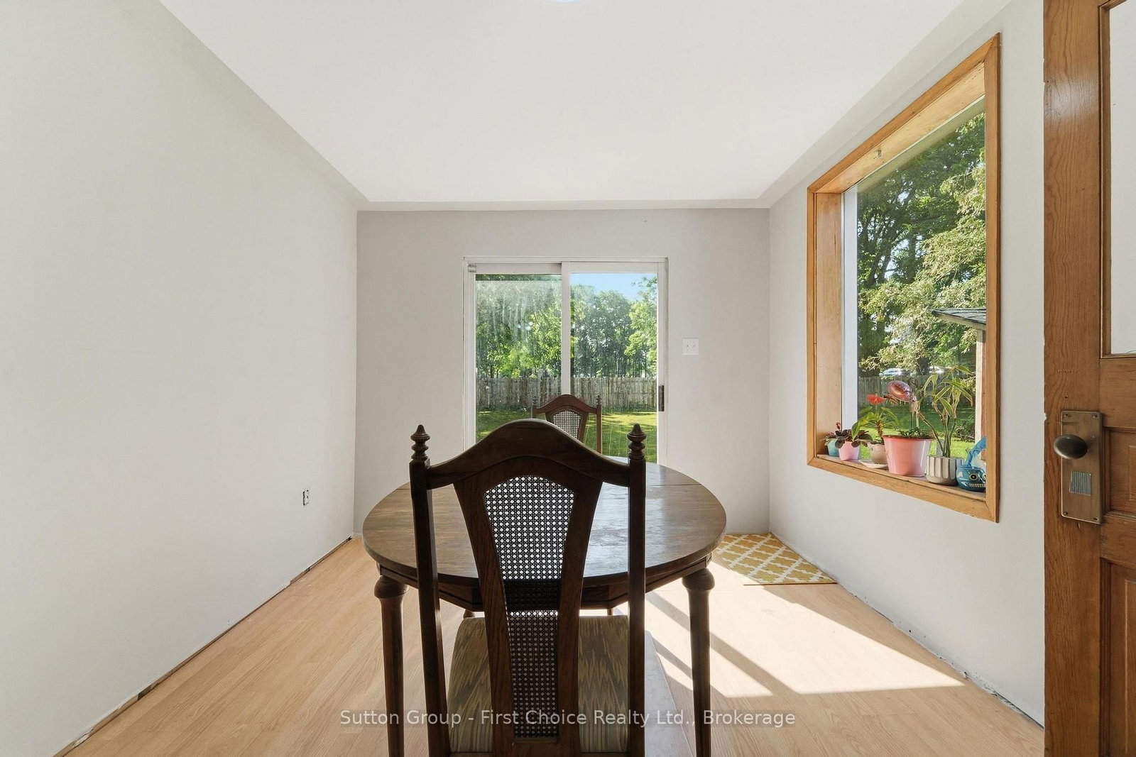 33 Bayfield Street • Huron East, ON photo 11