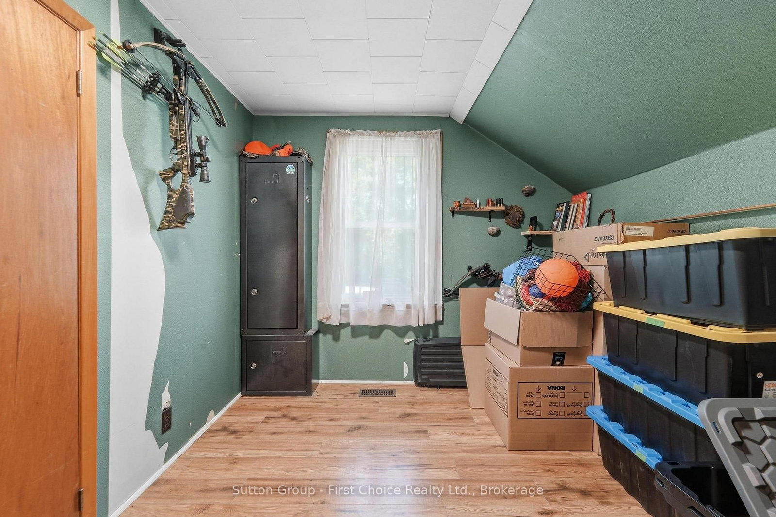 33 Bayfield Street • Huron East, ON photo 28