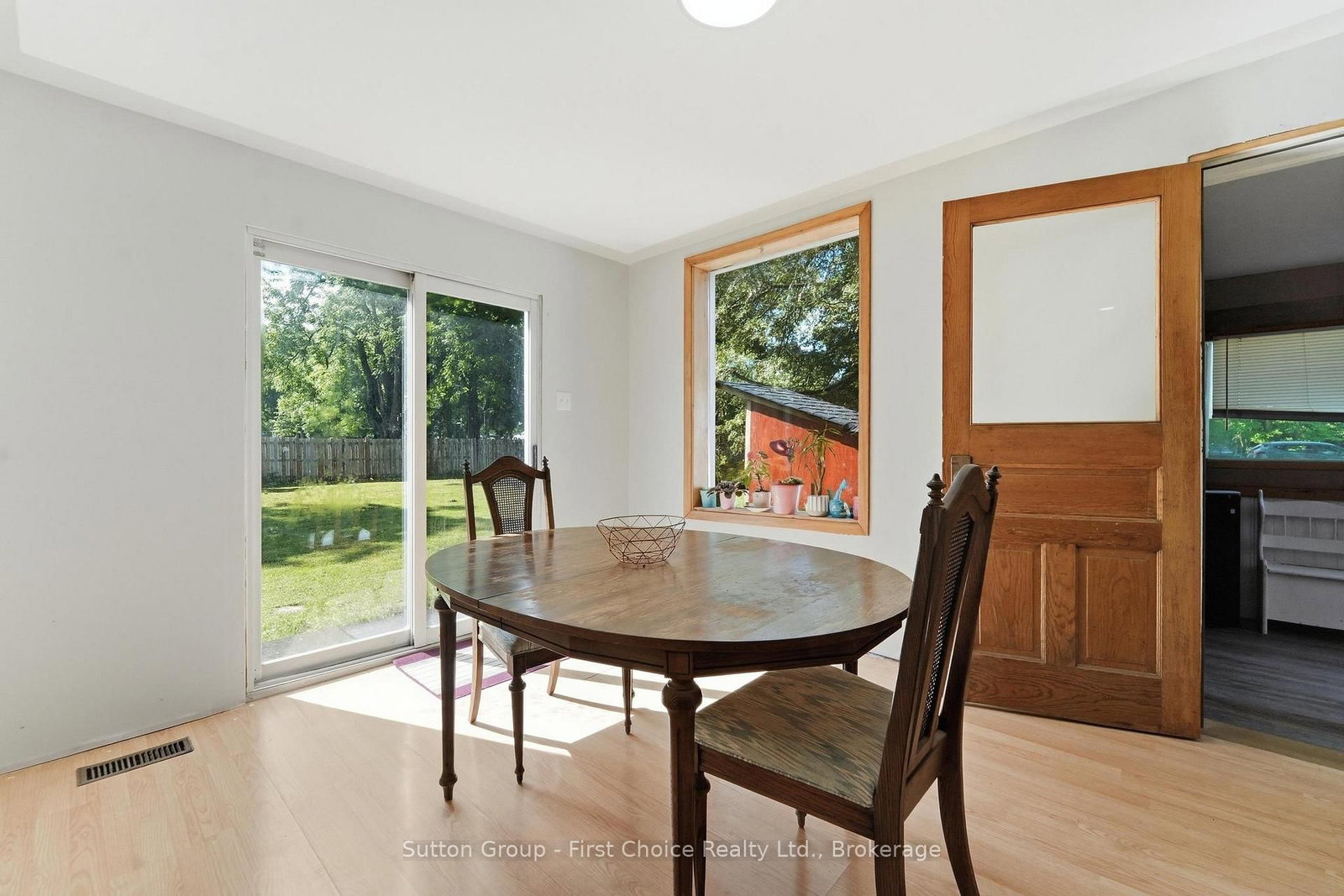 33 Bayfield Street • Huron East, ON photo 9